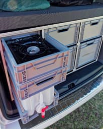 VarioBox EUROBOX s kanystrem 20 l pro Volkswagen Transporter, Caravelle a Multivan T5, T6