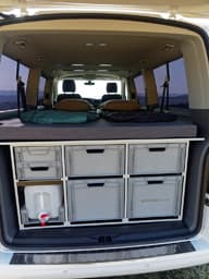 VarioBox EUROBOX s kanystrem 20 l pro Volkswagen Transporter, Caravelle a Multivan T5, T6