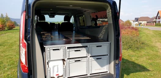 VarioBox EUROBOX z kanistrem 20 l w Fordzie Tourneo Custom 2018
