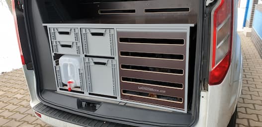 VarioBox EUROBOX Kombi Klatka w Fordzie Tourneo Custom 2020