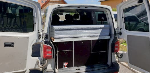 VarioBox SOCKETBOX z kanistrem 20 l w Volkswagenie Transporter T5